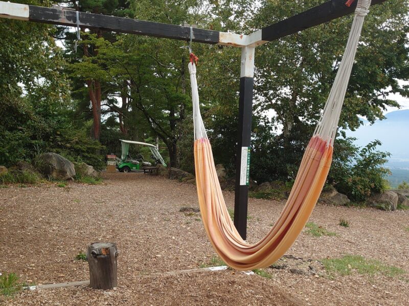 山頂のハンモック
